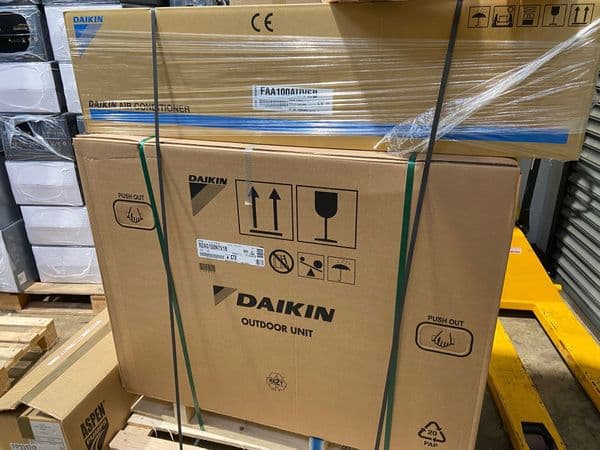 Daikin Air Conditioning FAA100A+AZAS100MV1 Wall Mounted Active Inverter Heat Pump 10Kw/36000Btu R32
